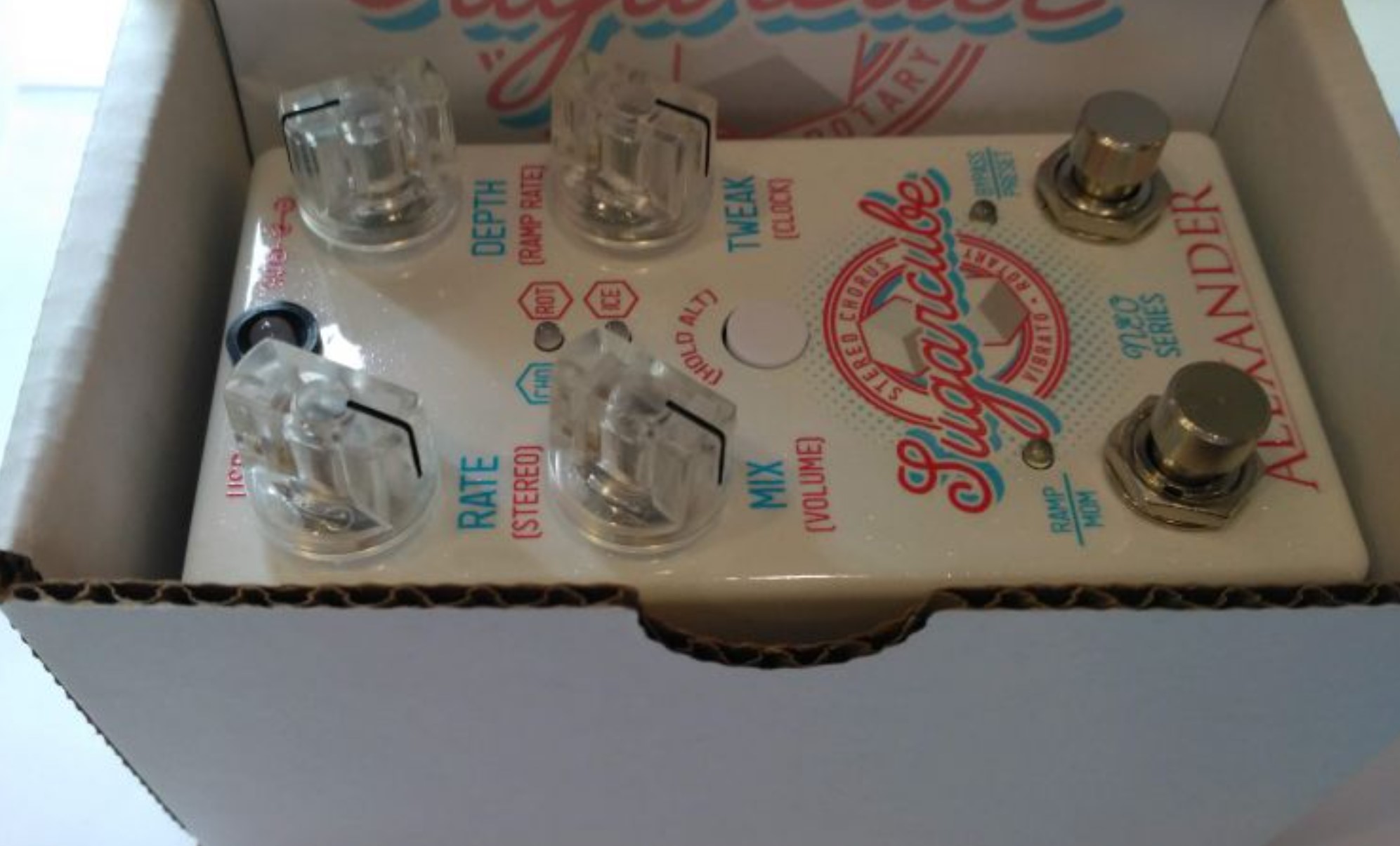 Alexander Sugarcube Stereo Chorus, Vibrato, Rotary Pedal